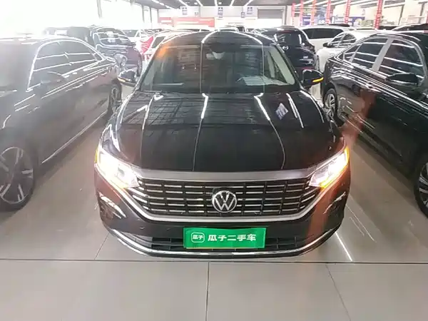 Volkswagen Passat 2022