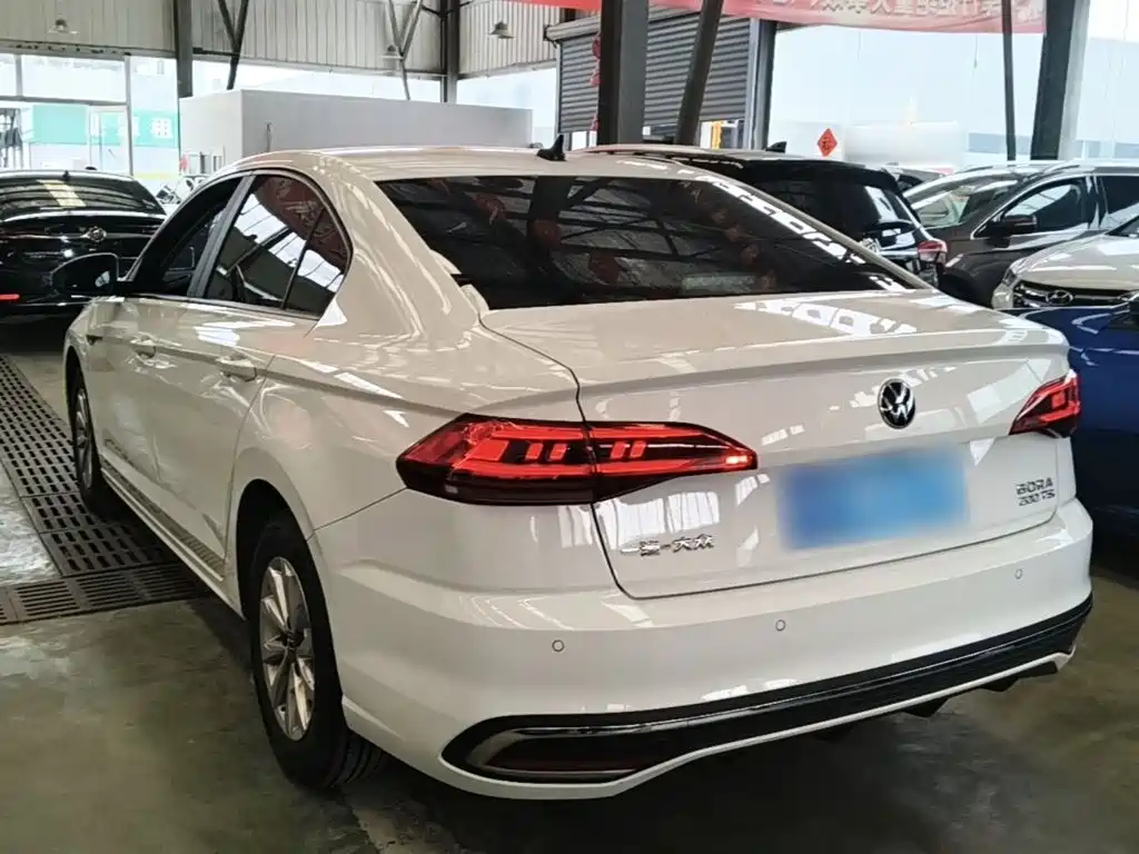 Volkswagen Bora 2024