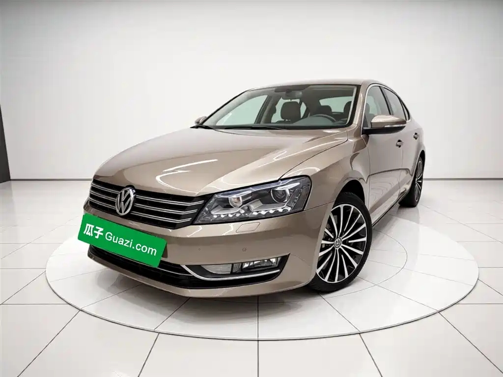 Volkswagen Passat 2015 — фото 1