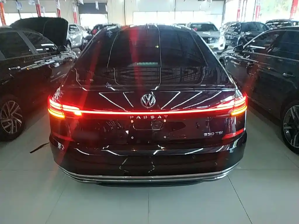 Volkswagen Passat 2022