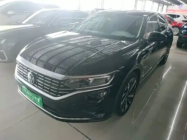 Volkswagen Passat 2022