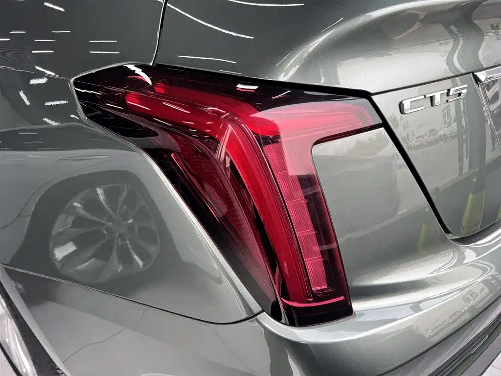 Cadillac CT5 2023 — фото 7