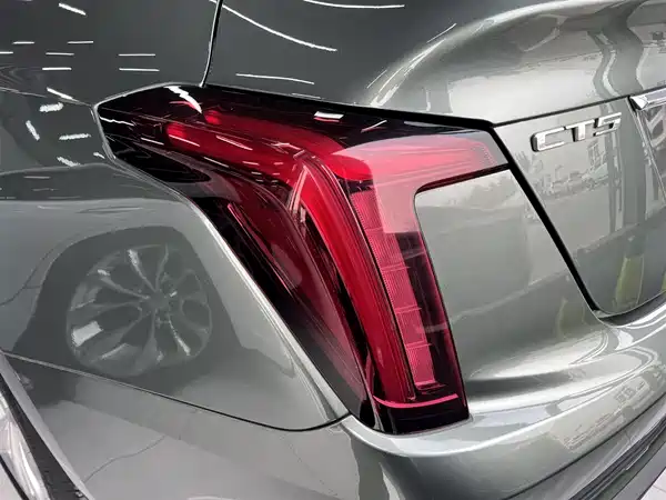 Cadillac CT5 2023