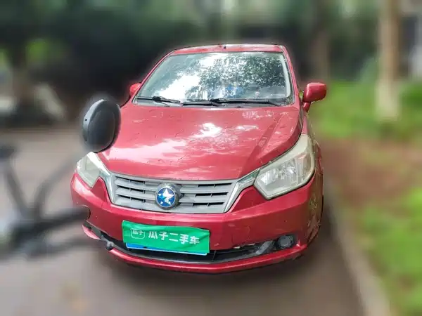 Venucia R50 2014