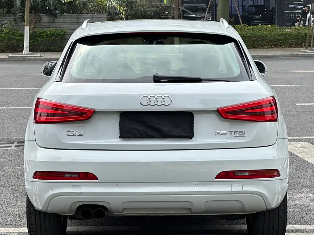 Audi Q3 2014 — фото 19