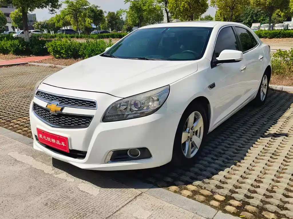 Chevrolet Malibu 2014 — фото 1