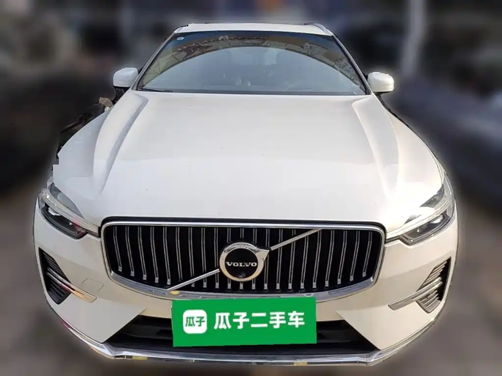 Volvo XC60 Plug-In Hybrid 2024 — фото 5