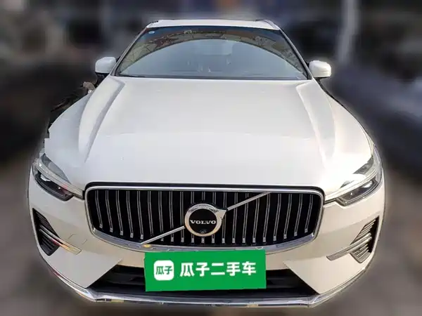 Volvo XC60 Plug-In Hybrid 2024