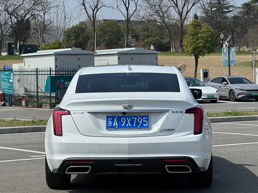 Cadillac CT5 2022 — фото 17