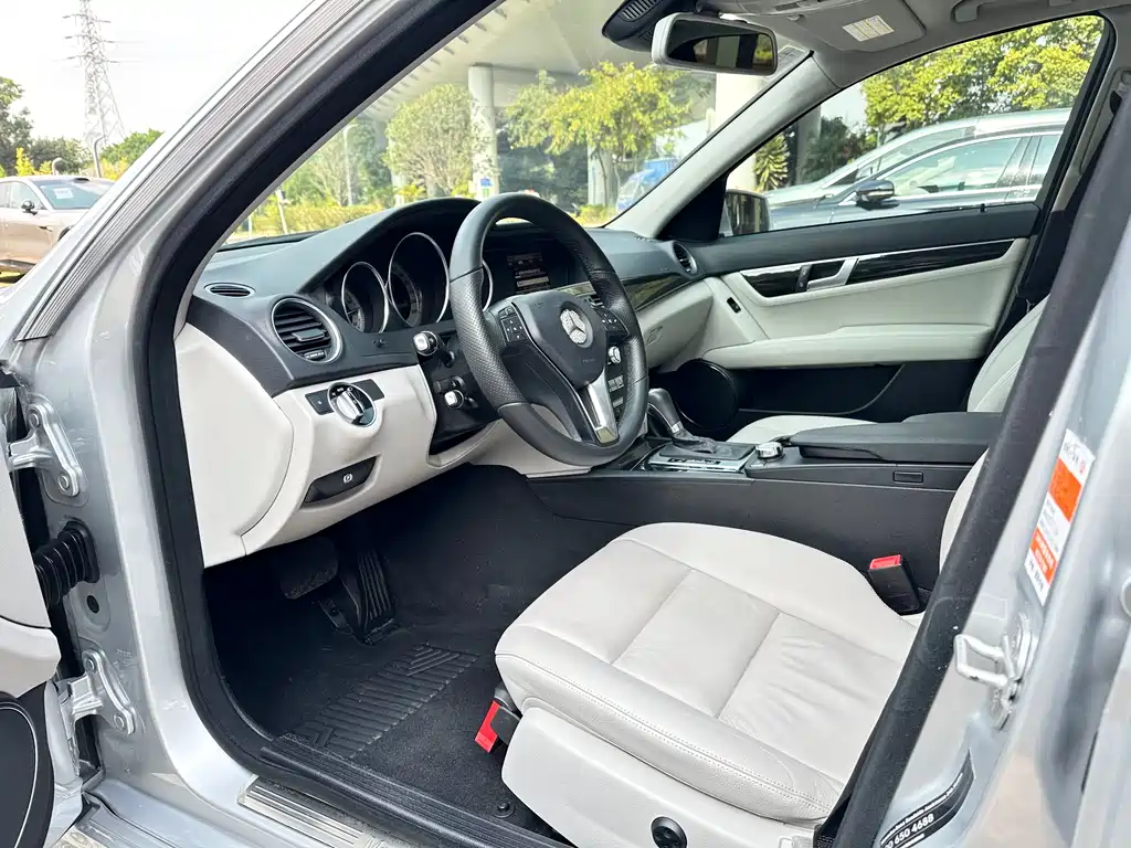 Mercedes-Benz C-Class 2013 — фото 11