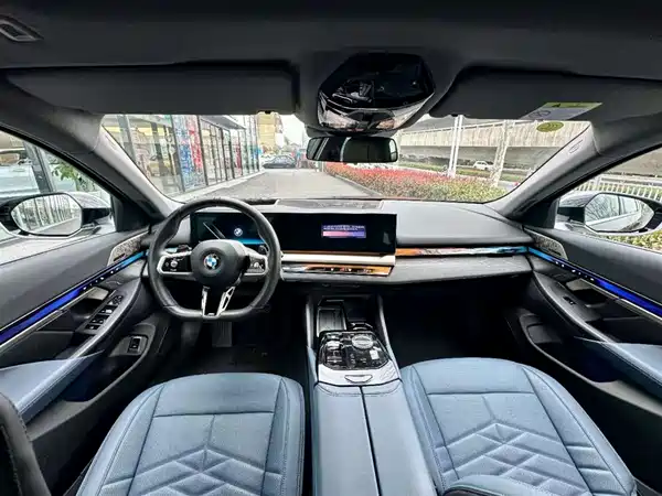 BMW 5 Series 2025