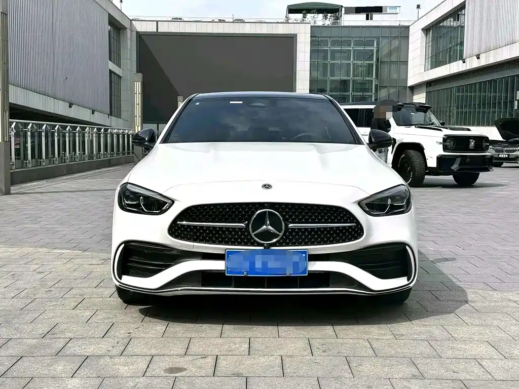 Mercedes-Benz C-Class 2022 — фото 2