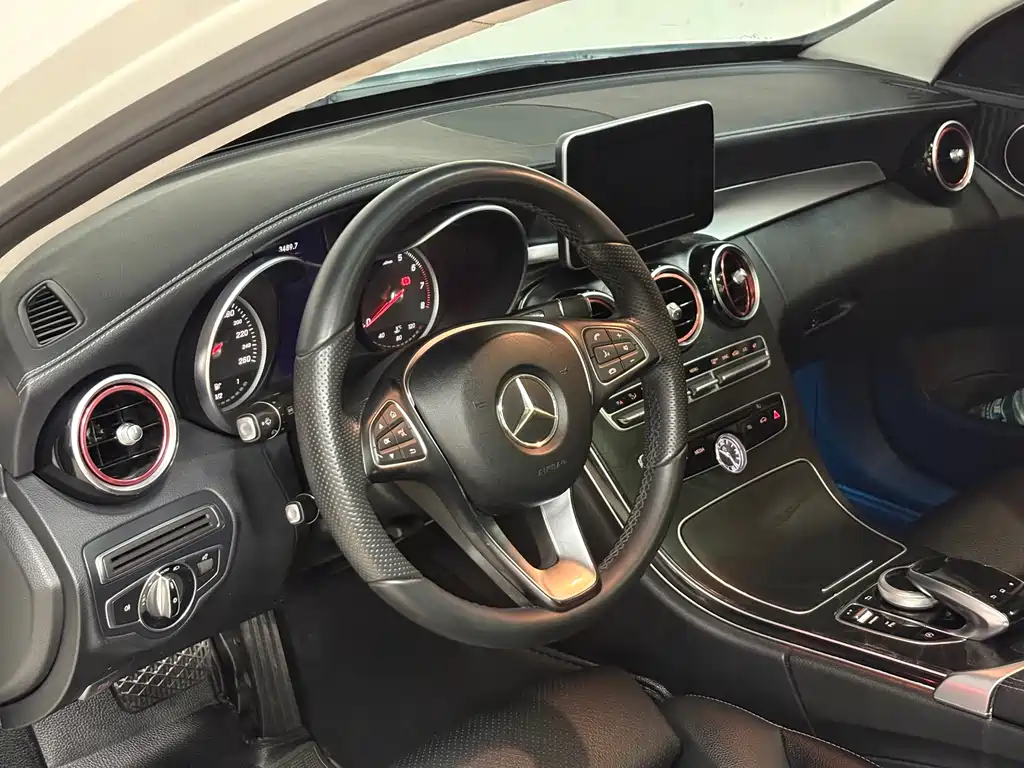 Mercedes-Benz C-Class 2016 — фото 10