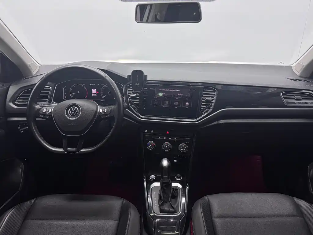 Volkswagen T-Roc 2021 — фото 13