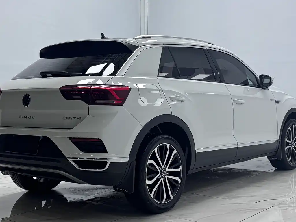 Volkswagen T-Roc 2021 — фото 6