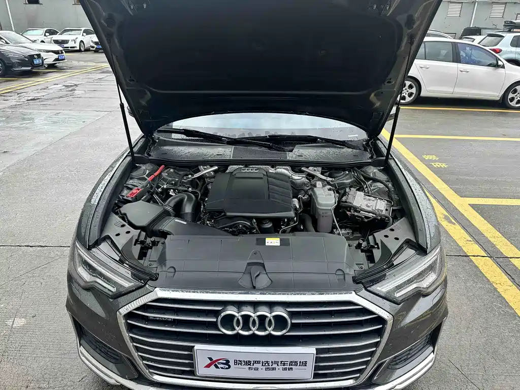 Audi A6L 2022