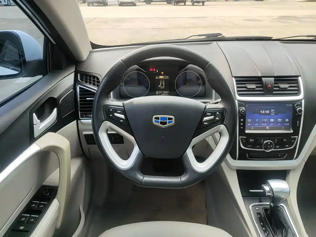 Geely Emgrand 2015 — фото 11