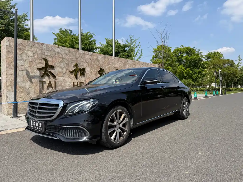 Mercedes-Benz E-Class 2016 — фото 1