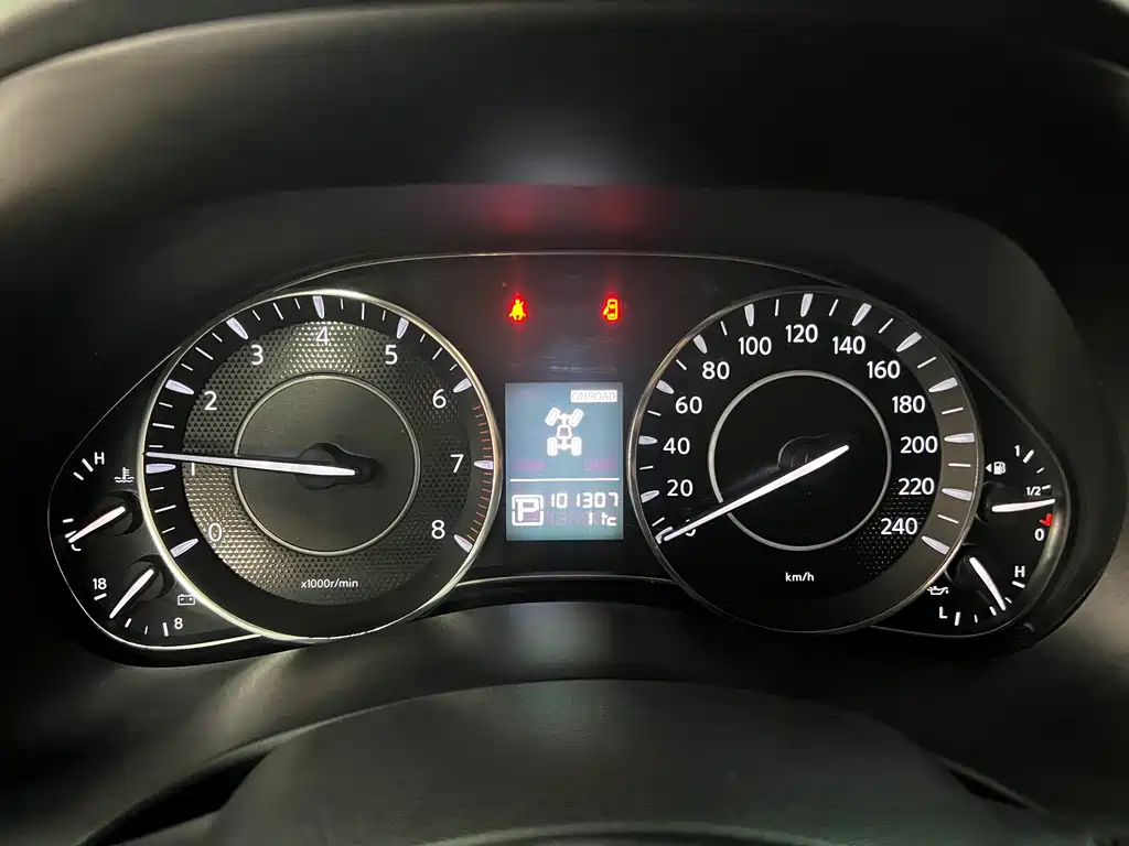 Nissan Patrol 2018 — фото 15
