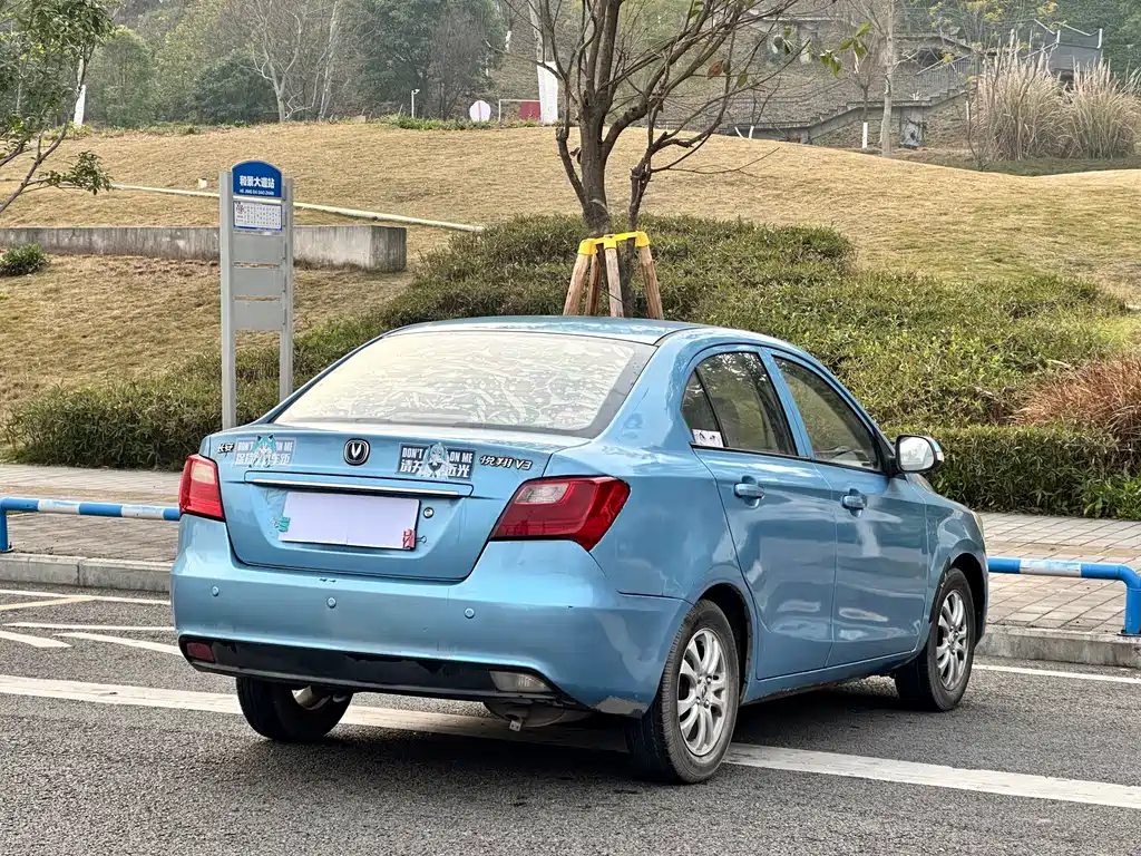 Changan V3 2014 — фото 6