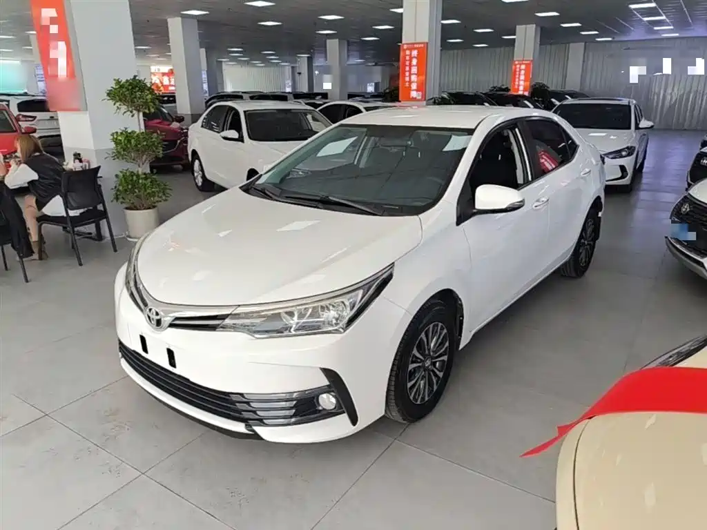 Toyota Corolla 2019 — фото 2