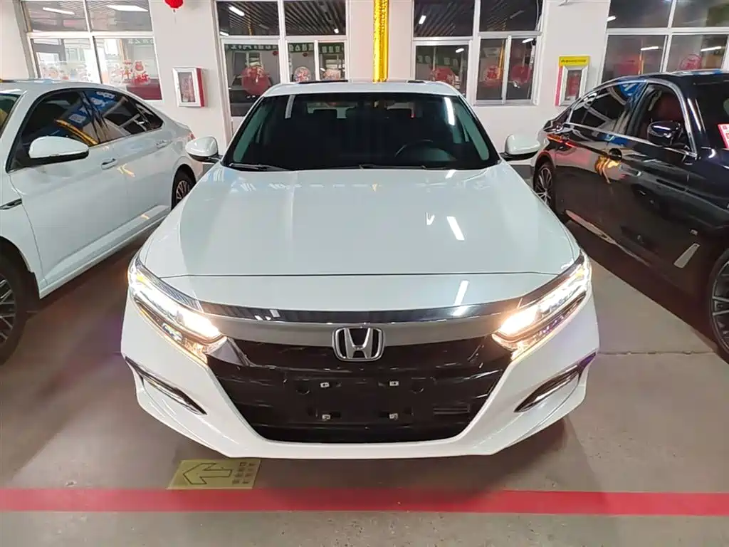Honda Accord 2019 — фото 3