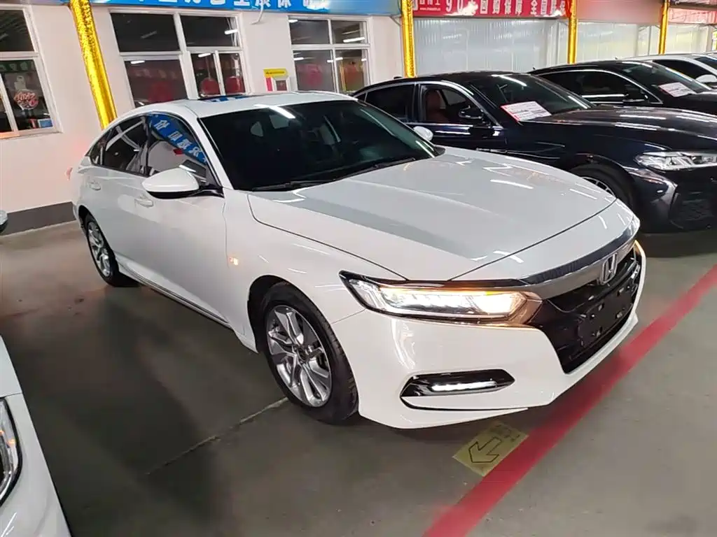 Honda Accord 2019 — фото 4
