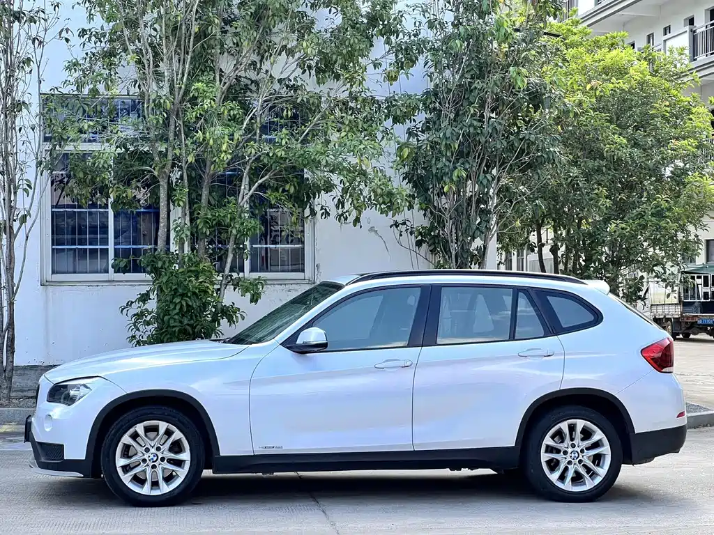 BMW X1 2016 — фото 9