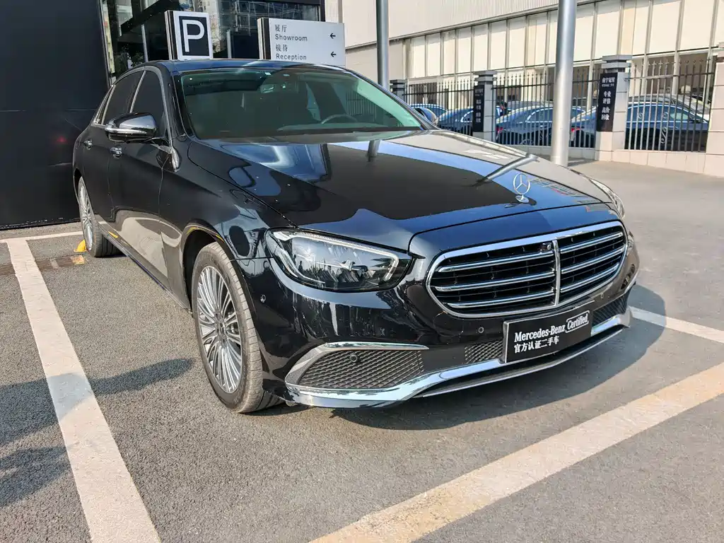 Mercedes-Benz E-Class 2022 — фото 3