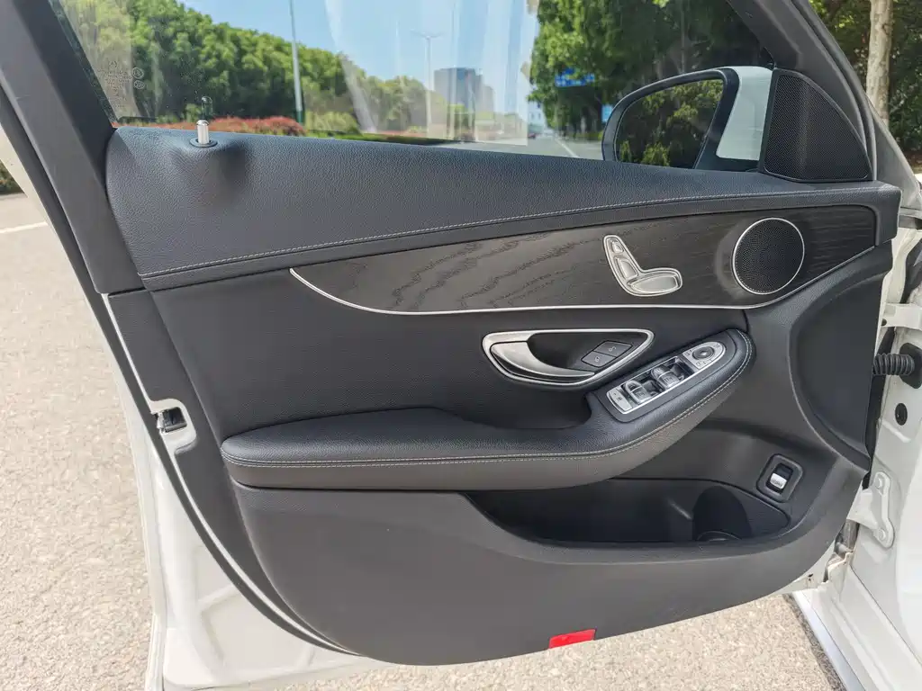 Mercedes-Benz C-Class 2021 — фото 11