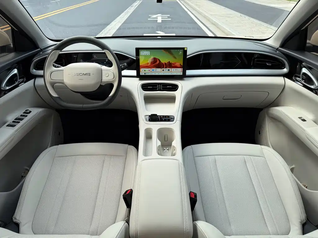 Geely Galaxy Starwish 2026 — фото 16