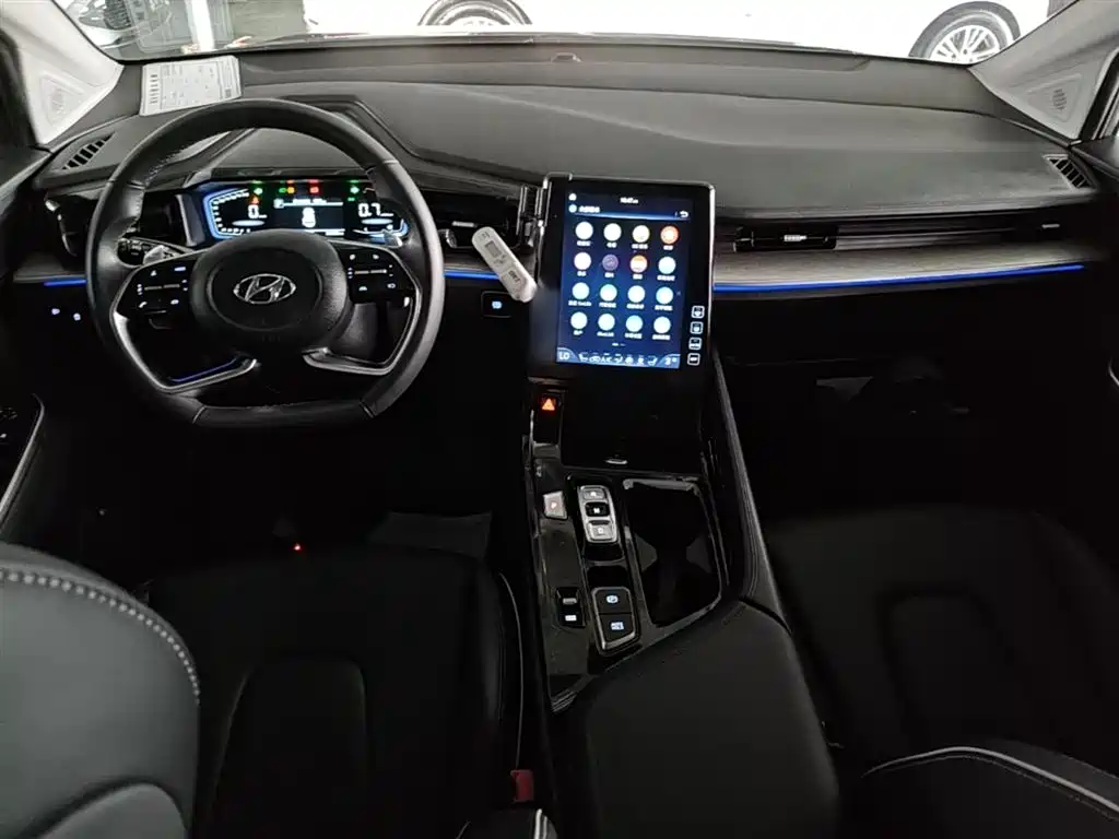 Hyundai Custo 2022 — фото 10