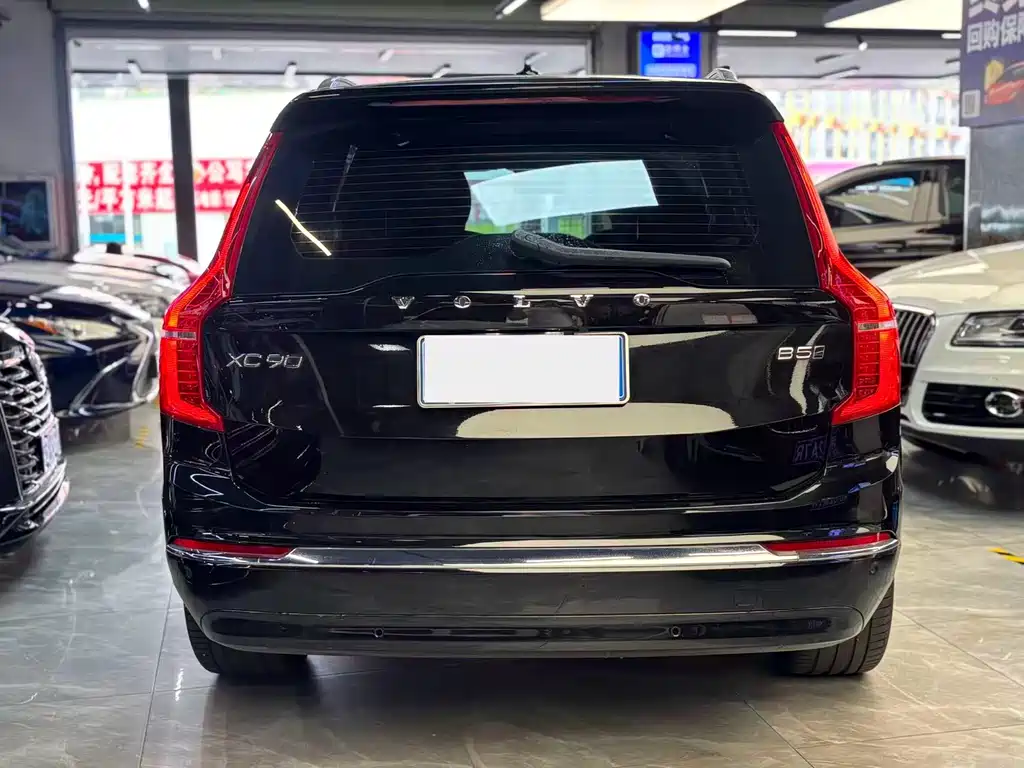 Volvo XC90 2023 — фото 4