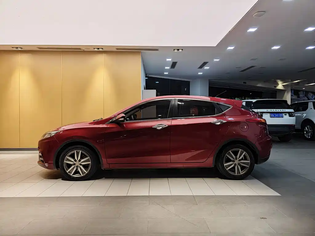 Changan Eado XT 2015 — фото 7