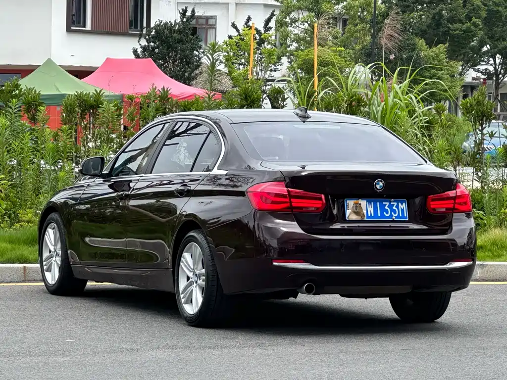 BMW 3 Series 2016 — фото 12
