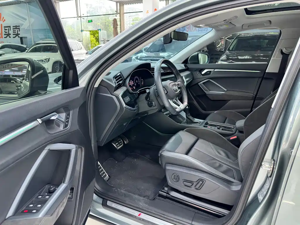 Audi Q3 Sportback 2021 — фото 9