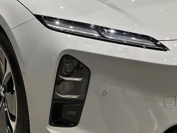 NIO ET5T 2025