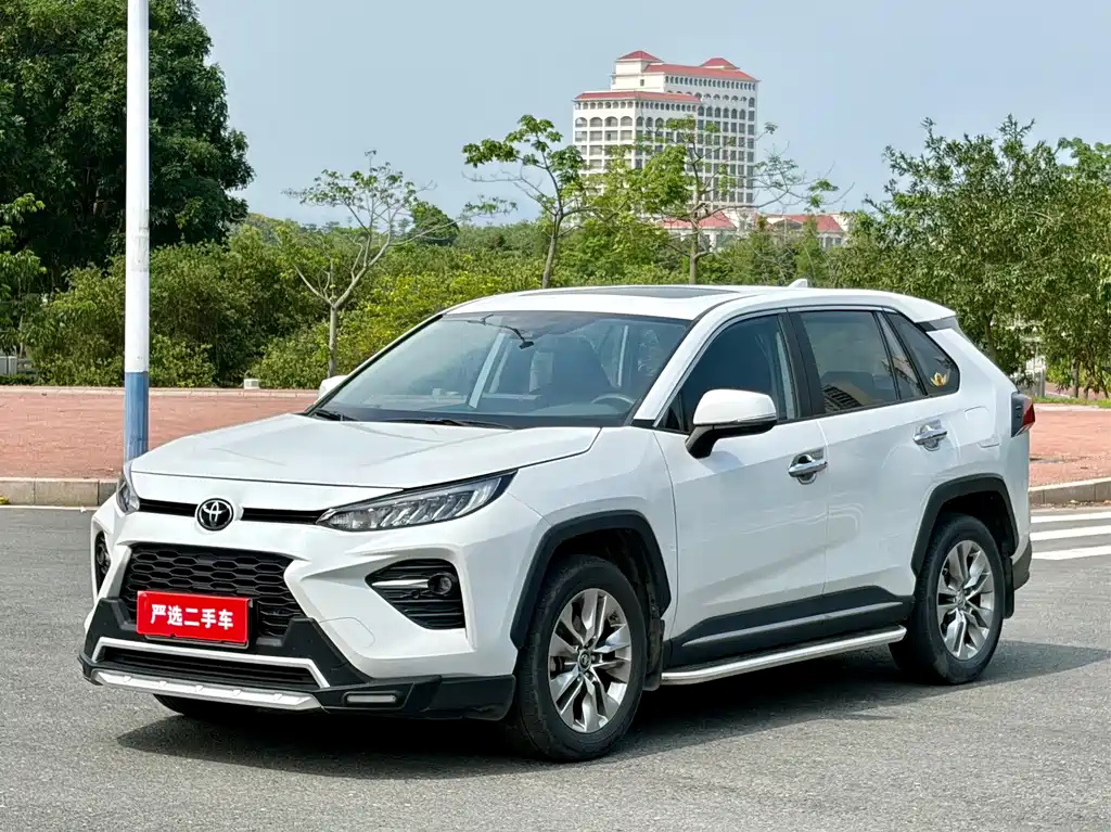 Toyota Wildlander 2021 — фото 1