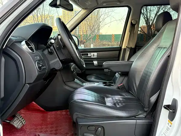 Land Rover Discovery 2015