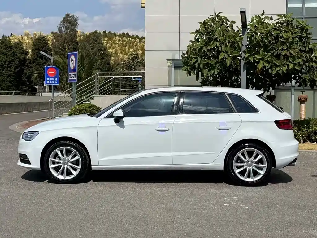 Audi A3 2015 — фото 8