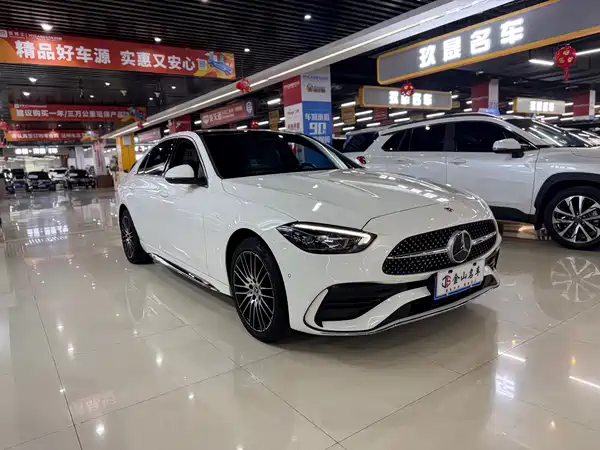 Mercedes-Benz C-Class 2024