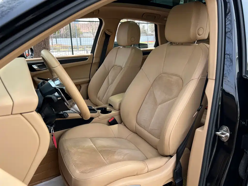 Porsche Macan 2015 — фото 23