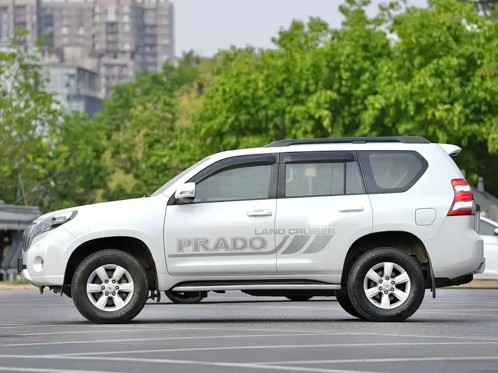 Toyota Prado 2016 — фото 16