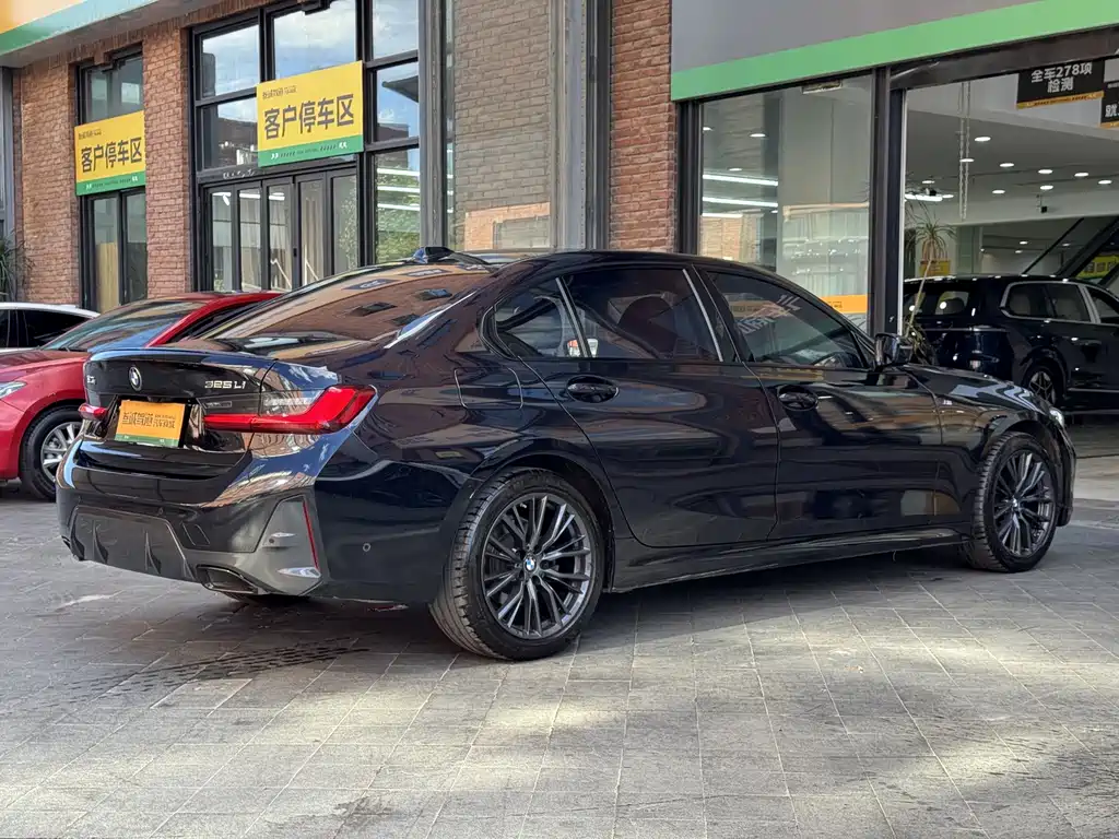 BMW 3 Series 2024