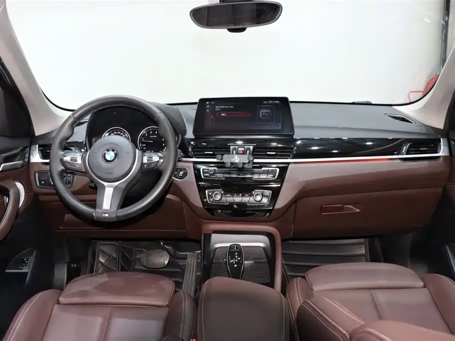 BMW X1 2021 — фото 11