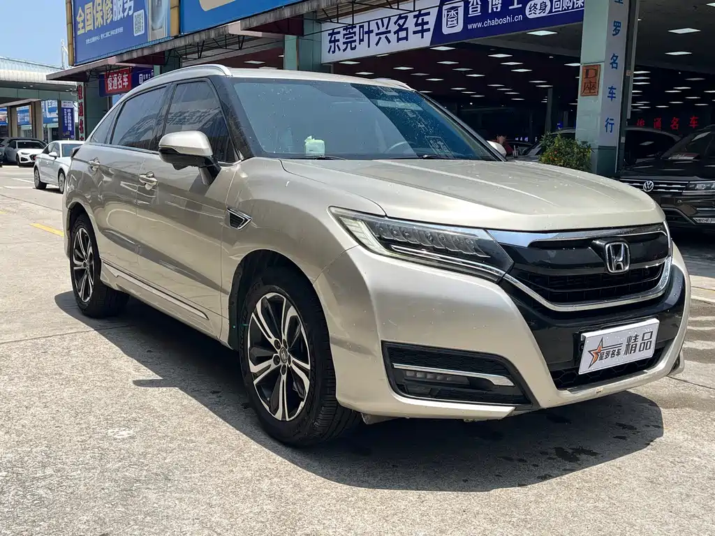Honda UR-V 2018 — фото 3