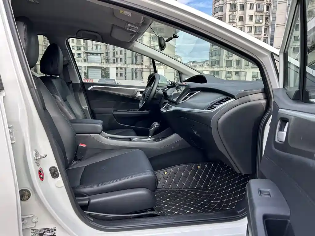 Honda Jade 2017 — фото 16