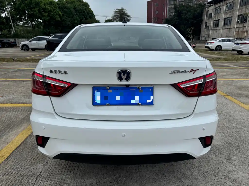 Changan Eado DT 2019 — фото 5