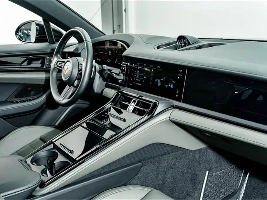 Porsche Panamera 2024 — фото 17