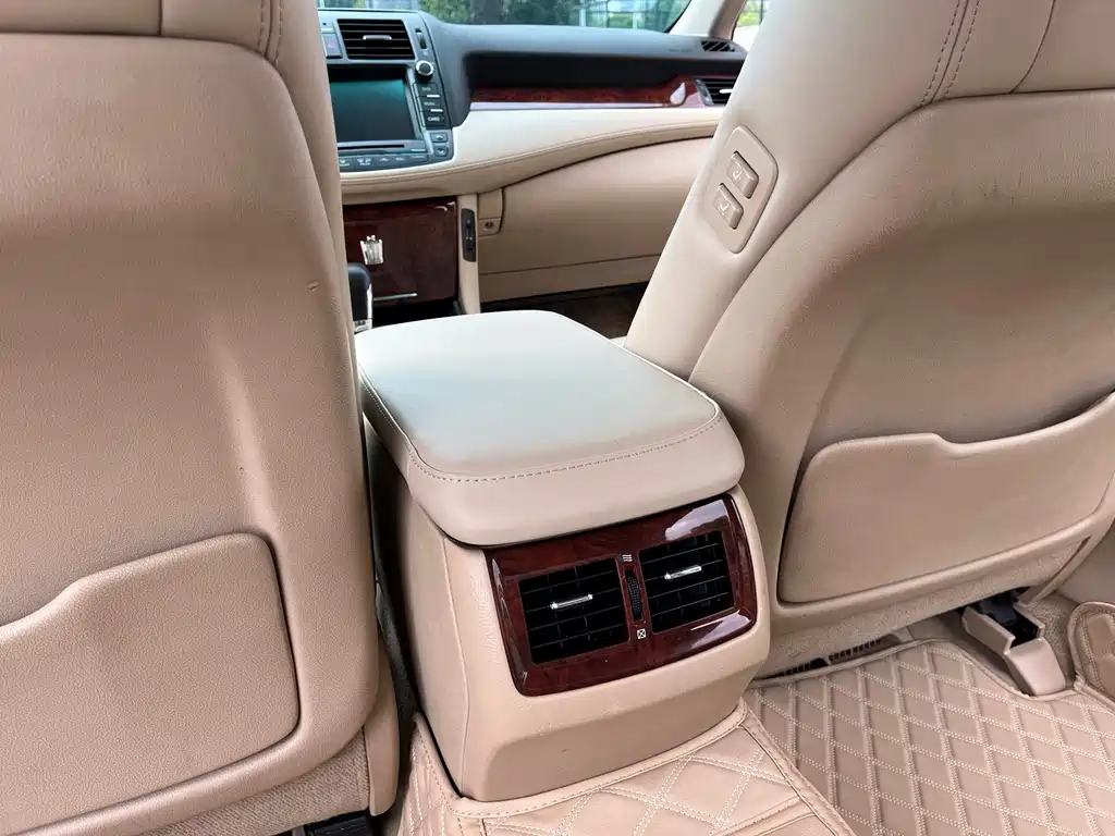 Toyota Crown 2013 — фото 14
